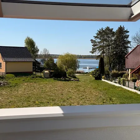 1011 Mit Seeblick *